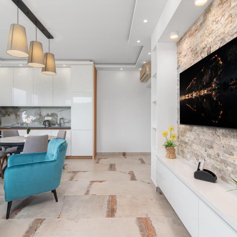 SaraMiaMare - One-Bedroom Apartment - 11