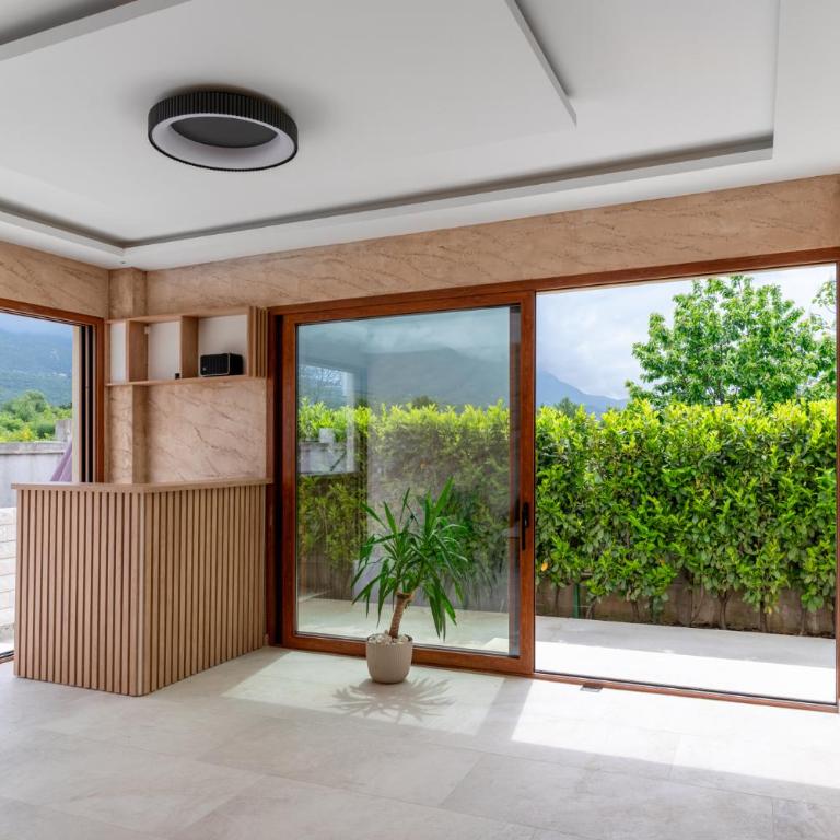 SaraMiaMare - One-Bedroom Apartment - 9