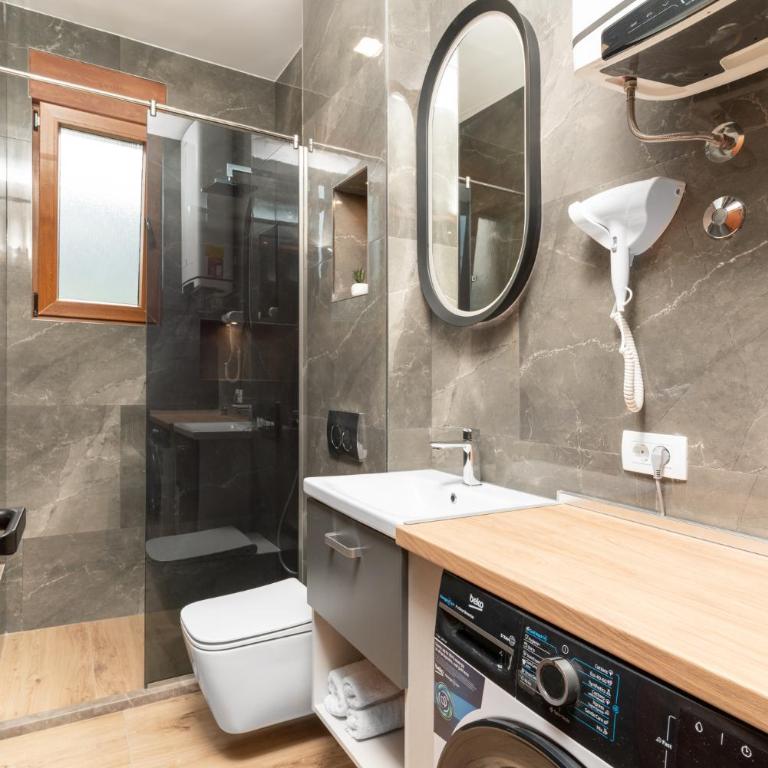 SaraMiaMare - One-Bedroom Apartment - 10