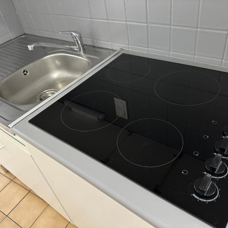 Appartement T2 avec terrasse privée, 4 couchages, tout proche de la cure thermale, centre-ville - Apartment mit 1 Schlafzimmer - 25