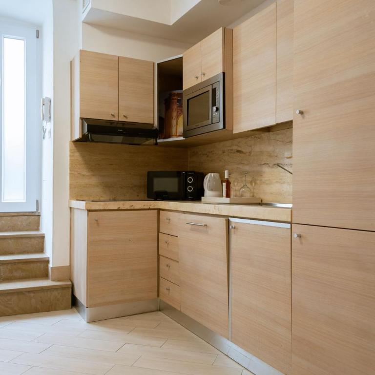 Rooms Cavour - Habitación Familiar - 6