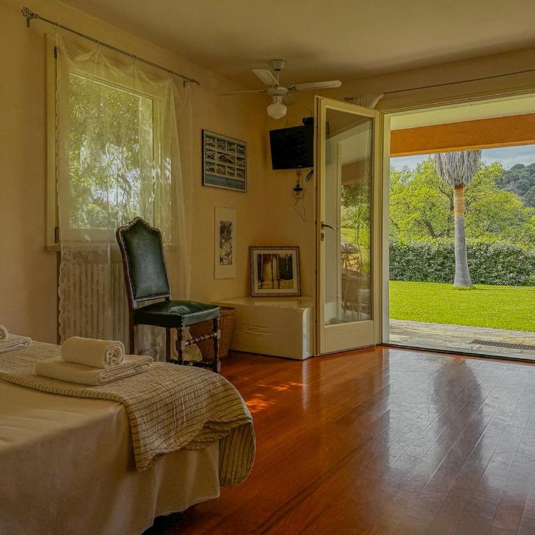 Panoramic view, garden & yoga by Host Hero - Villa con 1 Camera da Letto - 11