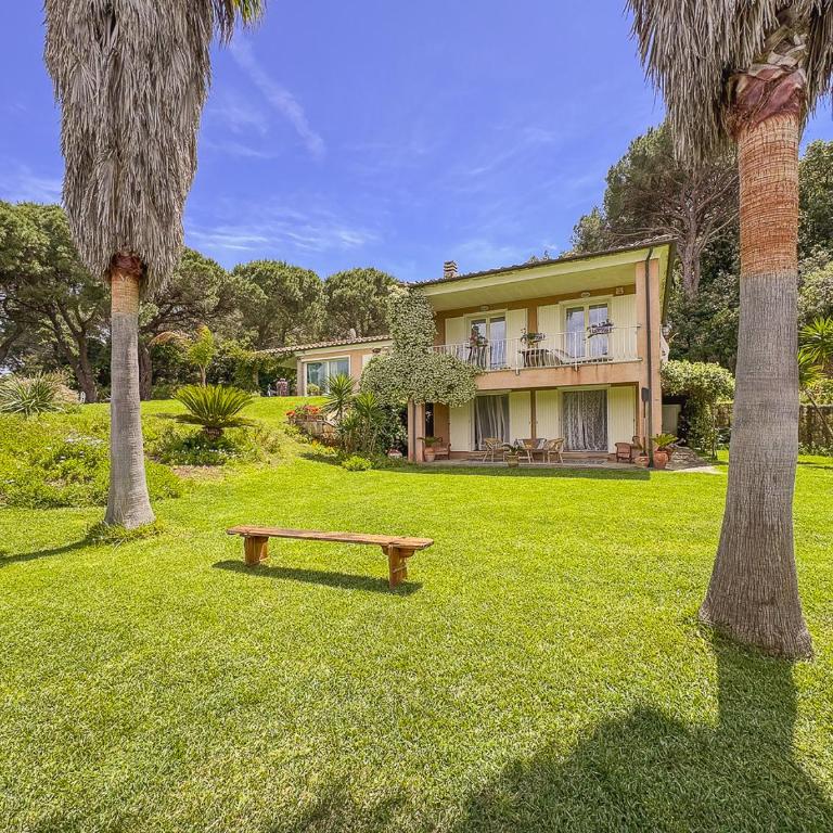 Panoramic view, garden & yoga by Host Hero - Villa con 1 Camera da Letto - 34