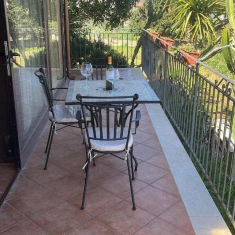 monolocale luminoso - One-Bedroom Villa - 10