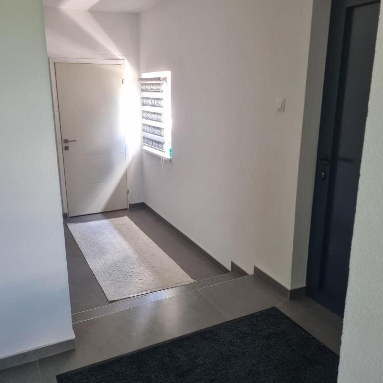 Artoss - Kuća sa 2 Spavaće Sobe - 17