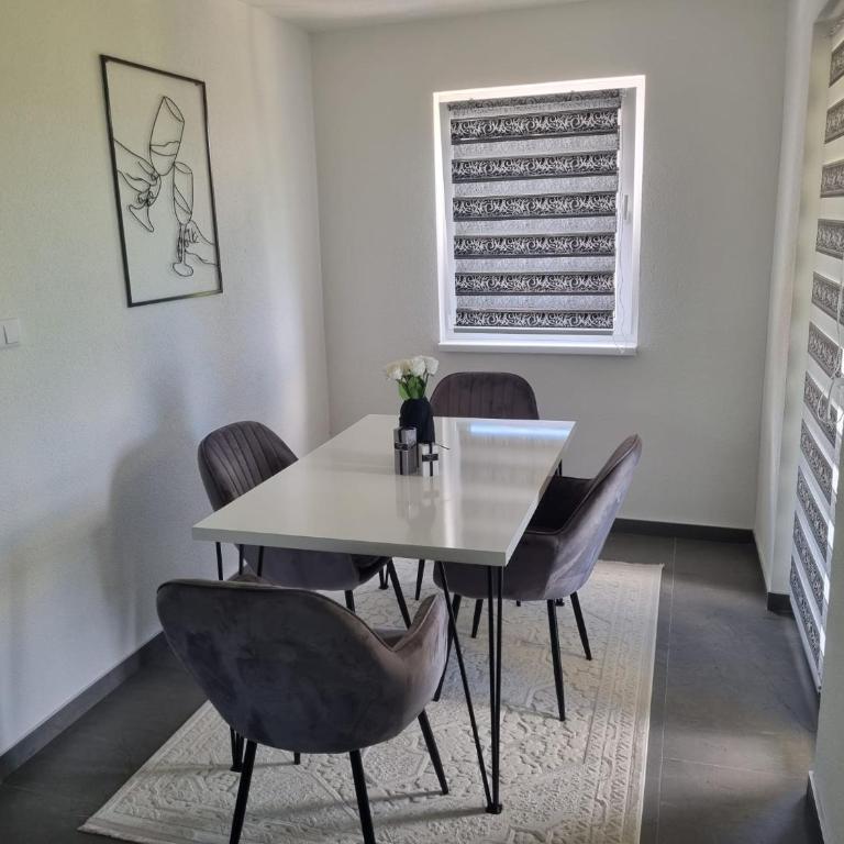 Artoss - Kuća sa 2 Spavaće Sobe - 22