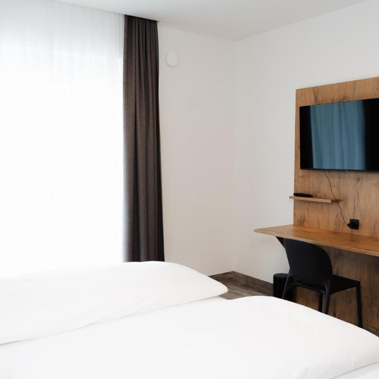 ML Business Hotel - Self-Check-in - Doppel- oder Zweibettzimmer - 4