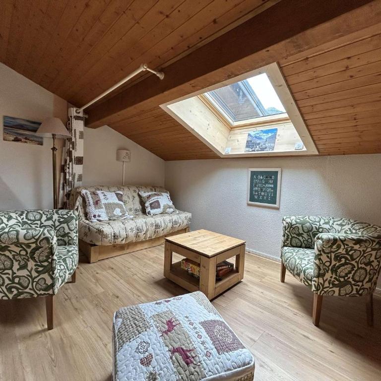 Charmant triplex 6 pers. à 50m des pistes à Arêches-Beaufort - Appartement 1 Chambre - 14