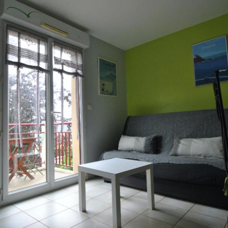 Apartment 10 minutes from the beach - balcony - Appartamento - 12