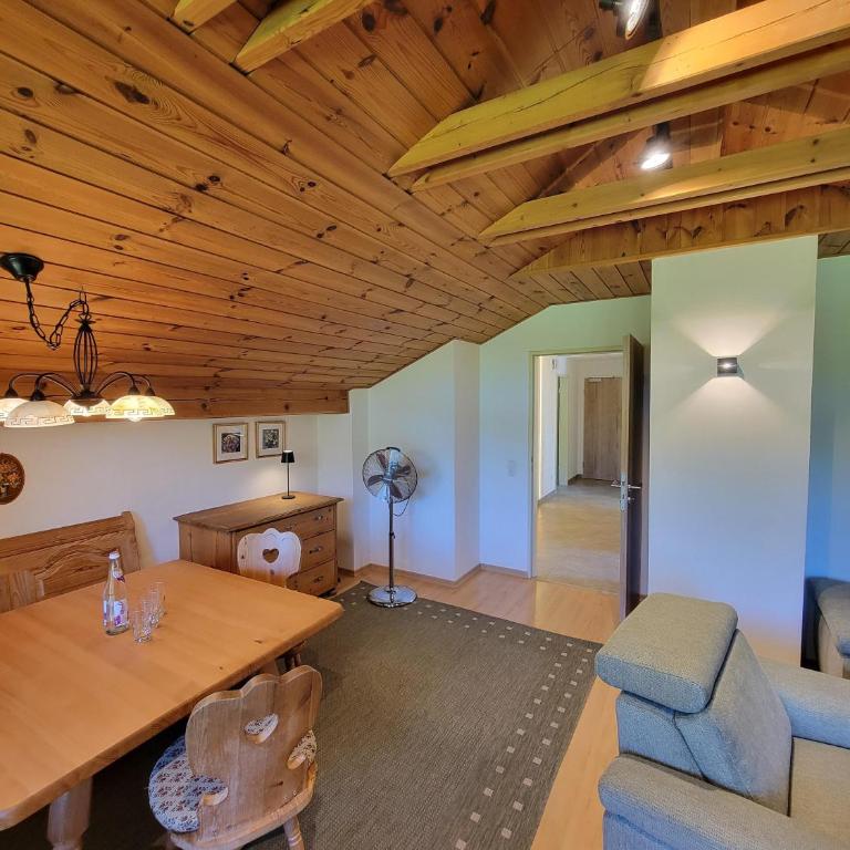Landhaus Fellnerbauer - Apartment mit 2 Schlafzimmern und Balkon - 2