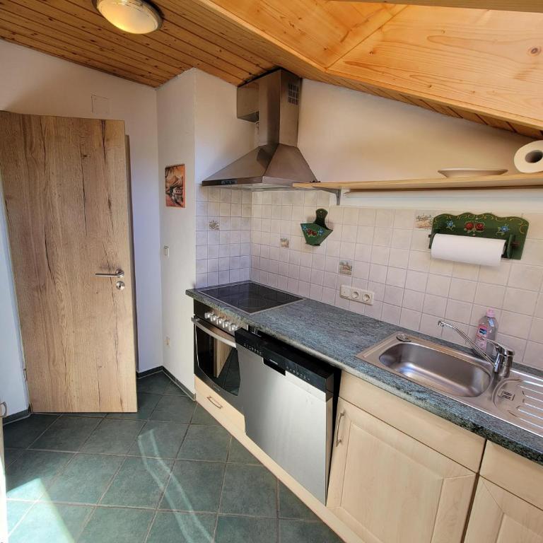Landhaus Fellnerbauer - Apartment mit 2 Schlafzimmern und Balkon - 11