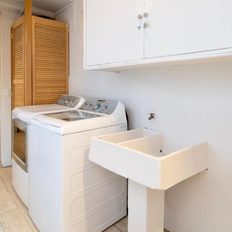 Huge 4BR with 2 big Terraces - Apartment mit 1 Schlafzimmer - 70