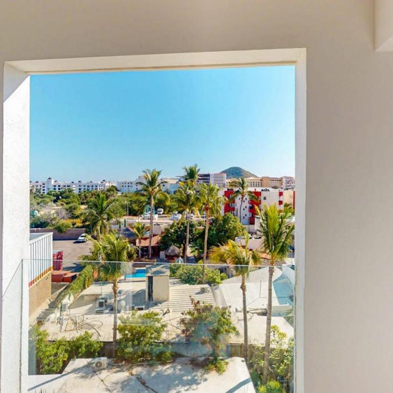 Spacious Condo with Private Washer/Dryer, City Views, and Shared Pool - Vacation Home - 16