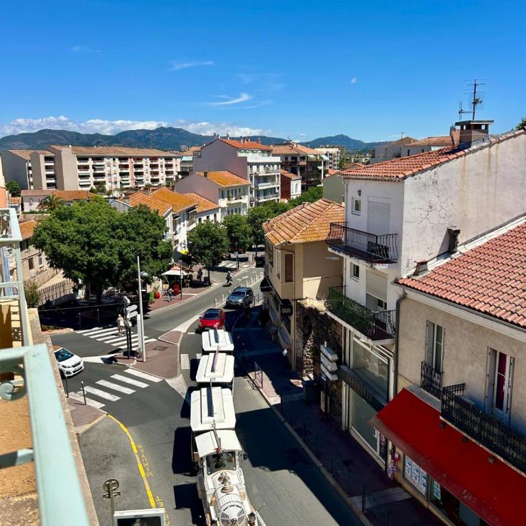 Superbe T3 rénové & climatisé à 5 min des plages - Apartment mit 2 Schlafzimmern - 9