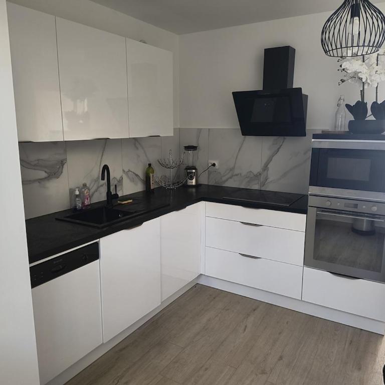 Entre Ciel & Mer, Sea View, Swimming Pool & Parking - Apartment mit 3 Schlafzimmern - 5