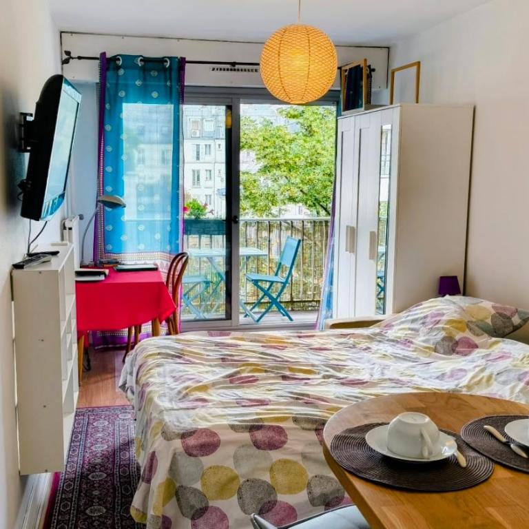 Cozy Studio Bastille with balcony & FAN !!! - One-Bedroom Apartment - 7
