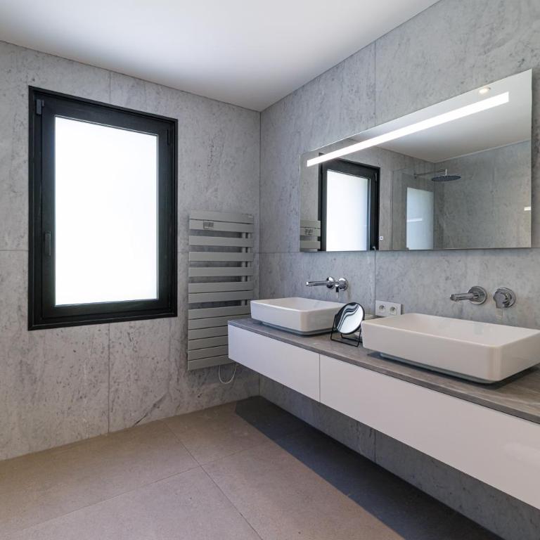VILLA ARTSY - Fully renovated villa with pool, AC, wi-fi - 8 ppl - Villa - 34