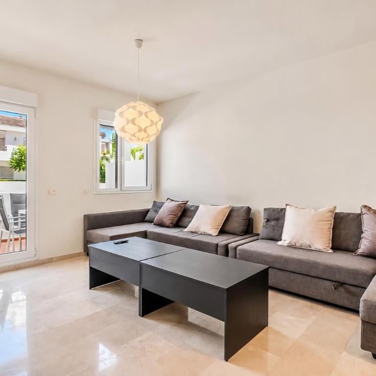 VR1B - Golfside Escape Near Estepona - Apartment - 8