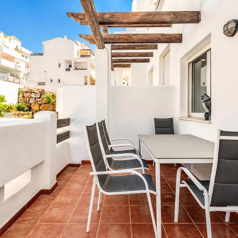 VR1B - Golfside Escape Near Estepona - Apartment - 17