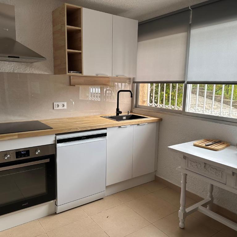 Villa Serra Brava mt Gemeinschatspool, 3 Apartments - One-Bedroom Apartment with Ocean View - 4