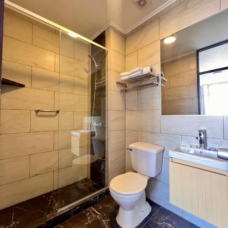 Hotel Qamiri - Classic Quadruple Room - 2