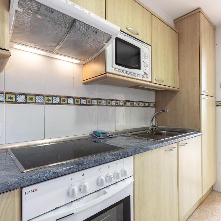 Rentalmar Pineda Suites - Apartment mit 2 Schlafzimmern - 3