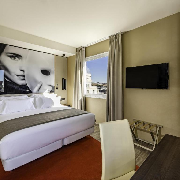 NH Collection Madrid Suecia - Habitación Doble Premium con vistas - 1 o 2 camas - 1