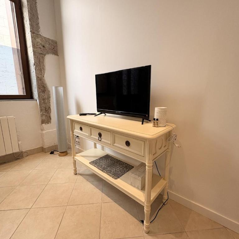 Nouveau T2 à proximité du Théâtre Antique - Appartement 1 Chambre - 12