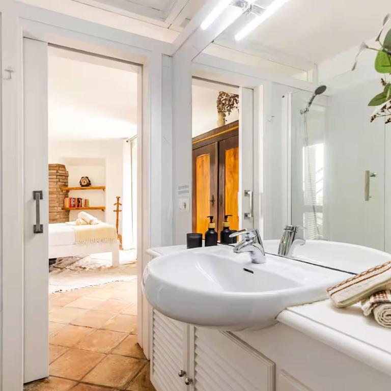 Old Town Comfort with amazing views at Silos 5 - Suite-Apartment - 17