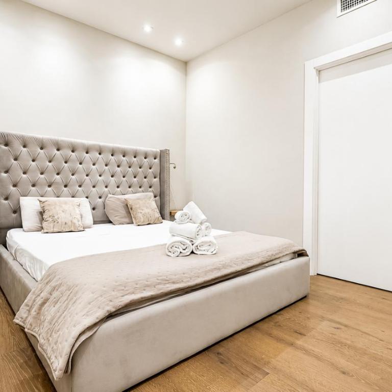 Lussuoso appartamento con giardino - Appartamento con 3 Camere da Letto - 15