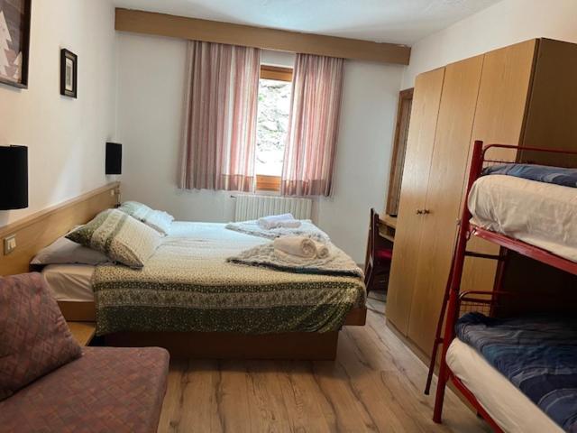 Albergo Genziana - Camera Familiare Standard - 2