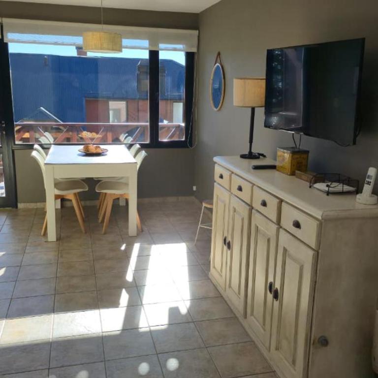 Catalonia Sur Aparts - Two-Bedroom Standard Apartment - 10
