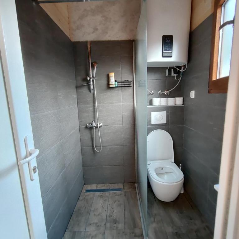 The Bungalows - Two-Bedroom Cottage - 13