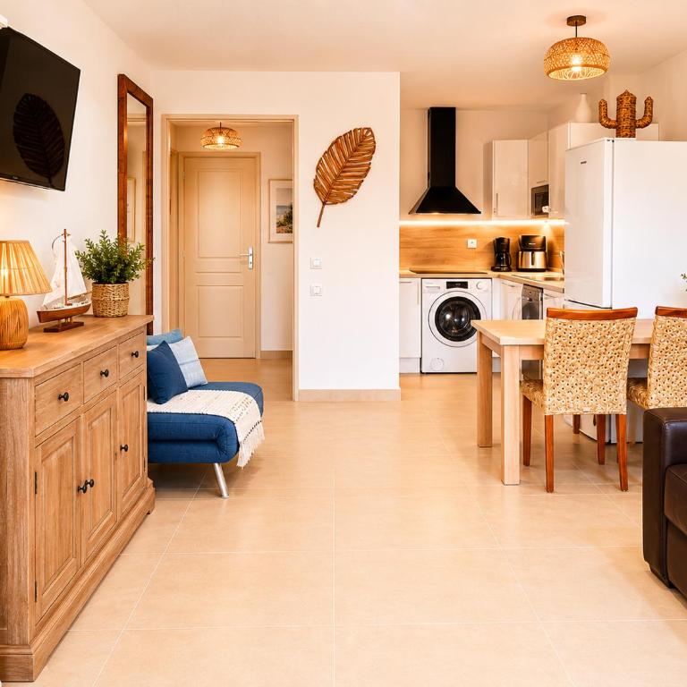 Port Fréjus Prestige Plage Piscine et Spa - Appartement - Vue sur Jardin - 9