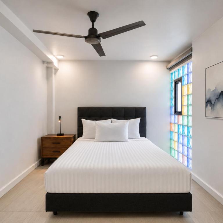 Comfort Suites Tijuana - 1 Queen Bed, 1 Bedroom Apartment - 4