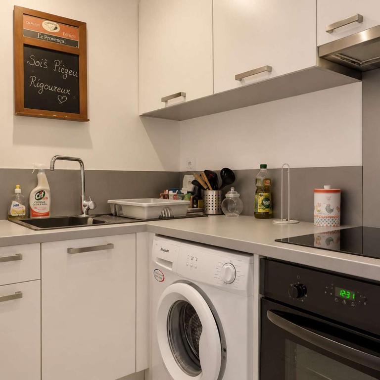 Baptiste – Studio lumineux tout équipé • 2 pers • Centre Grenoble • Tram à pied - Studio-Apartment - 2