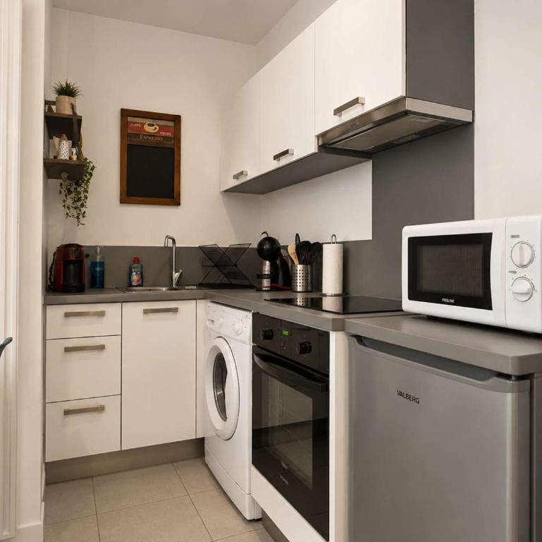 Baptiste – Studio lumineux tout équipé • 2 pers • Centre Grenoble • Tram à pied - Studio-Apartment - 9