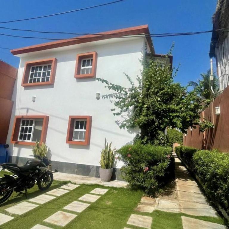 Isla Lorens - One-Bedroom Family Apartment - 10