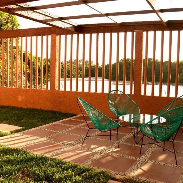 Isla Lorens - One-Bedroom Family Apartment - 1
