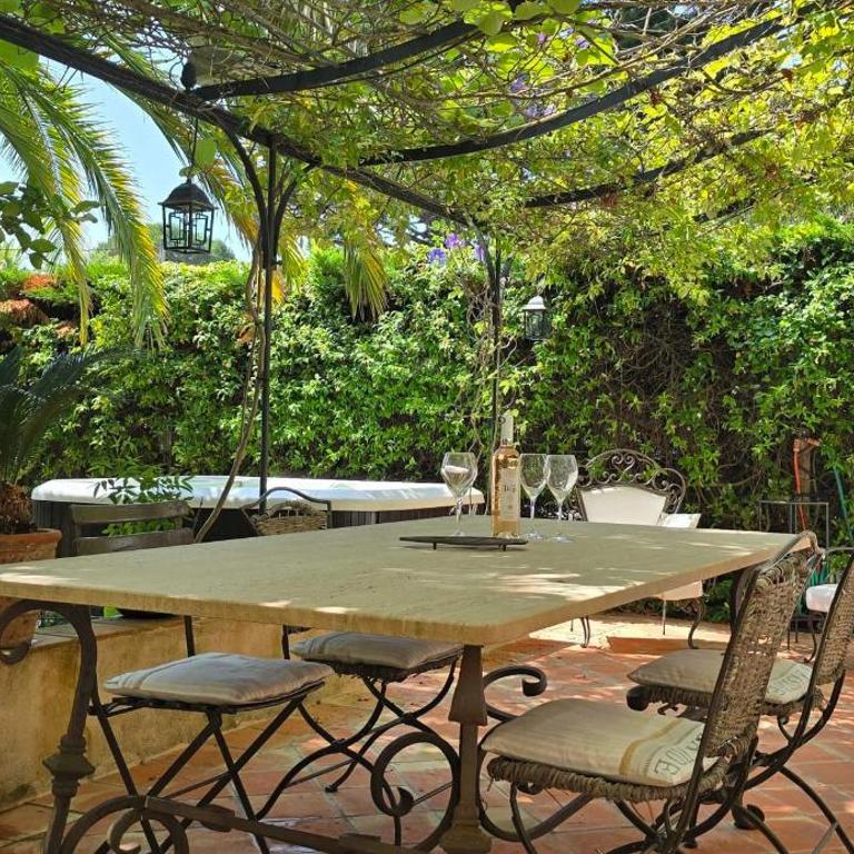Rez-de-jardin élégant avec jacuzzi Calme - Maison de Vacances - 12