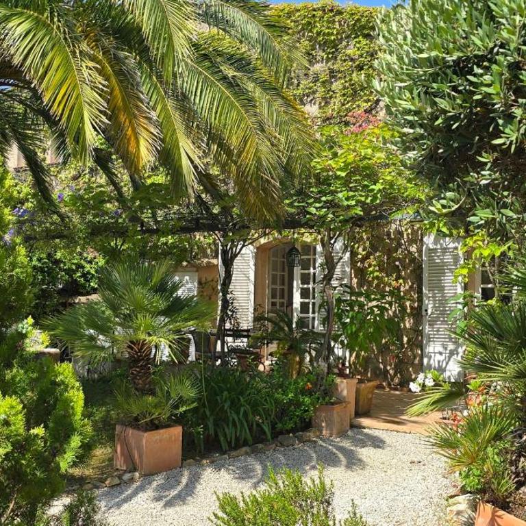 Rez-de-jardin élégant avec jacuzzi Calme - Maison de Vacances - 19