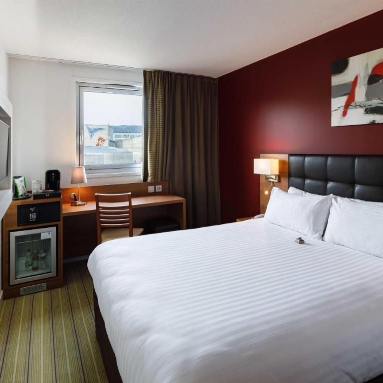 Best Western Clermont Ferrand Centre - Chambre Lit King-Size Supérieure - Non-Fumeurs - 2