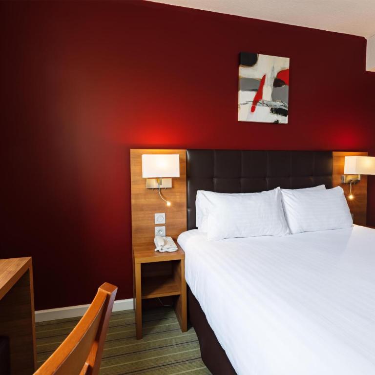 Best Western Clermont Ferrand Centre - Chambre Lit Queen-Size Standard - Non-Fumeurs - 4
