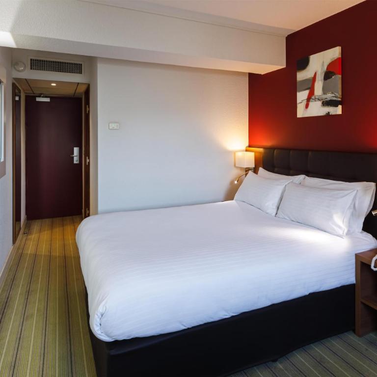 Best Western Clermont Ferrand Centre - Chambre Lit Queen-Size Standard - Non-Fumeurs - 2