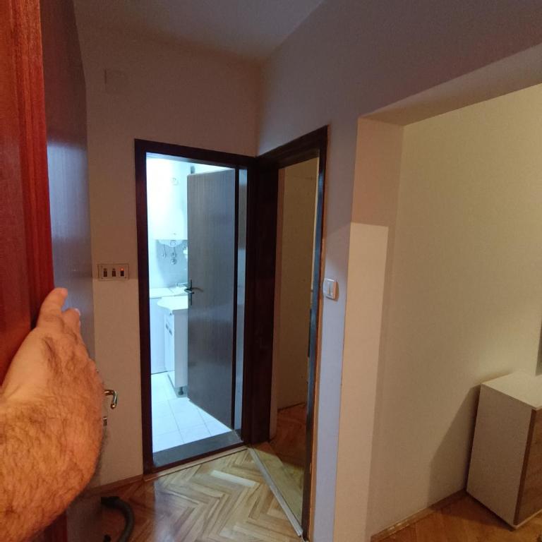 Lake and Forrest - One-Bedroom Apartment - 13