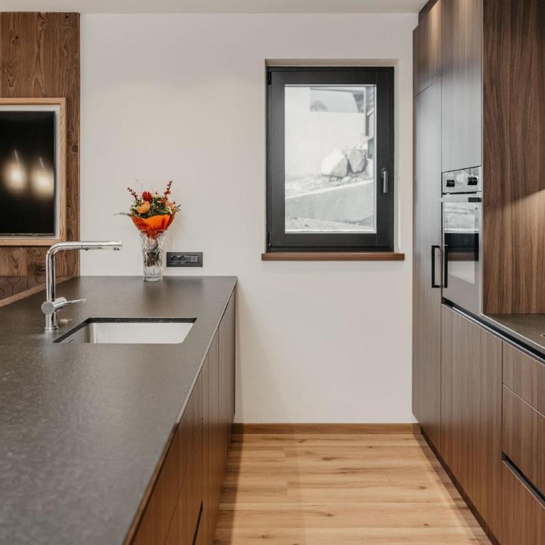 Luxury Apartment Niuasi - Appartamento con Terrazza - 4
