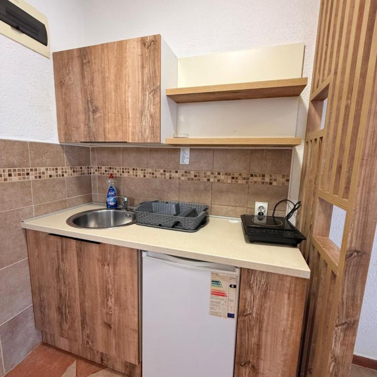 Apartmani PERICIC SUTOMORE NEW HOUSE - Chambre Quadruple Confort - 2