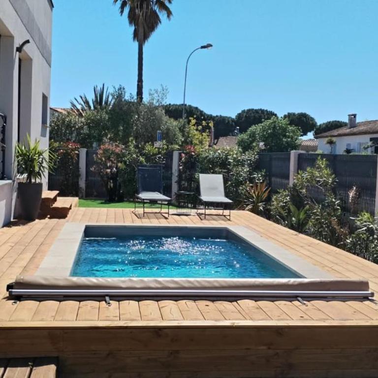 Luxueuse villa avec 3 suites parentales et piscine privative proche des plages - Villa 3 Chambres - 3