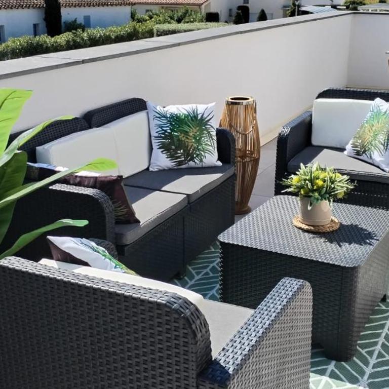 Luxueuse villa avec 3 suites parentales et piscine privative proche des plages - Villa 3 Chambres - 5
