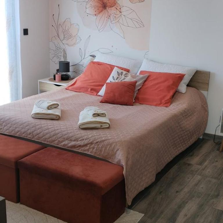 Luxueuse villa avec 3 suites parentales et piscine privative proche des plages - Villa 3 Chambres - 6